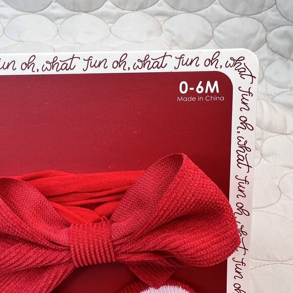 Baby Holiday Socks & Headwraps Girls Gift Set Size 0/6m Christmas Soft Headbands - Picture 7 of 8